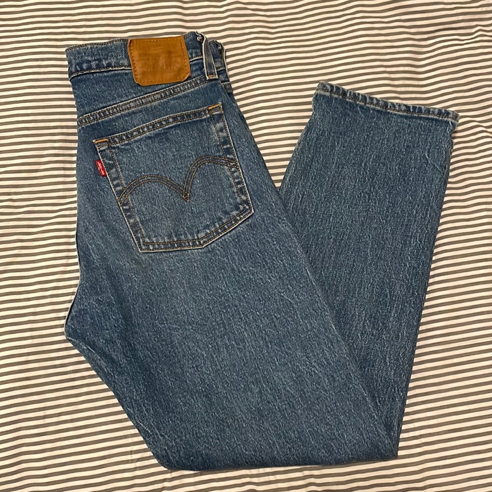 Levi’s women’s wedgie straight jeans